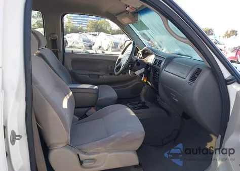 2001 Toyota Tacoma Prerunner V6 из США, поврежденный, VIN 5TEGN92N21Z856446